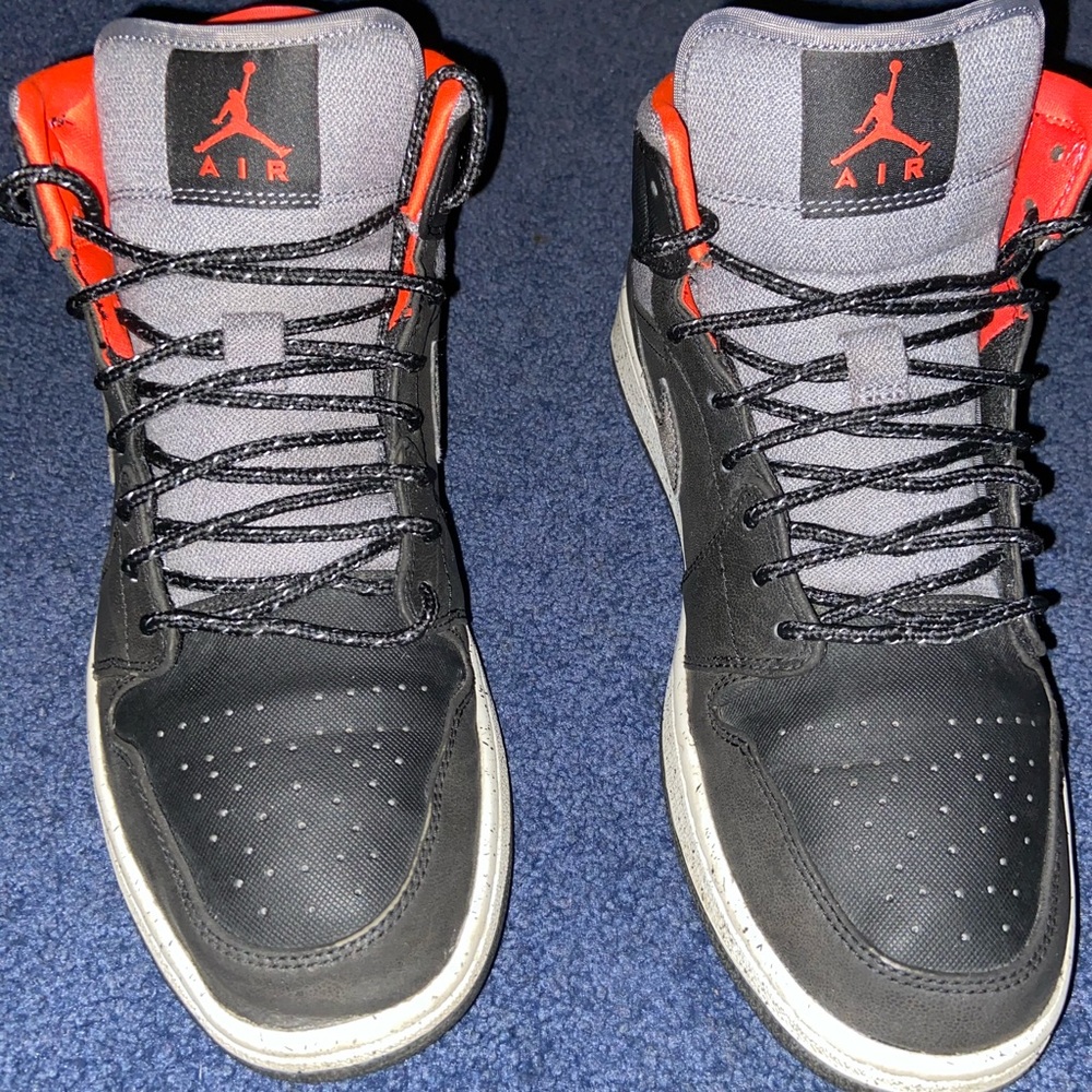 Jordan 1 Holiday